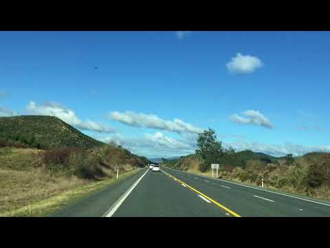 Driving in New Zealand - Road trip