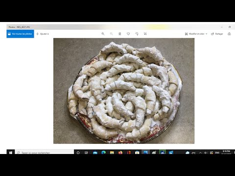 Cornulete umplute cu gem de prune/croissants farcis à la confiture de prunes