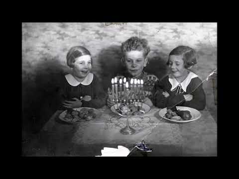 Cantor Zvi Finkelstein & sons Aryeh and Meir - Haneros halalu