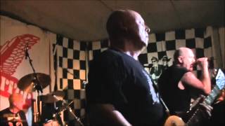 Cock sparrer &quot;Chip on my shoulder&quot; live@Crash!