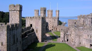 preview picture of video 'Caernarfon Castle, Caernarfon, Gwynedd, Wales, United Kingdom, Europe'