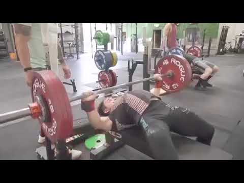 Rodrigo Manzo w bench - 177.5kg x 1 - rekord życiowy