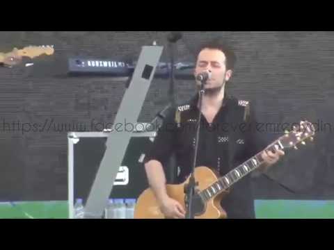 Emre Aydın-Deliler cover canlı performans