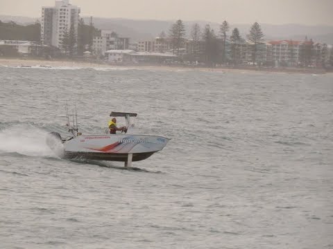 Quick view of the HYDROFOILS fitted to Waverider 550