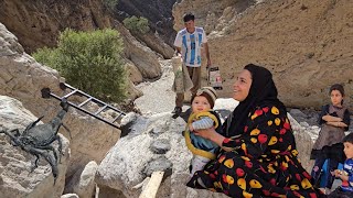 Atabek's kindness: building a ladder to cross the strait