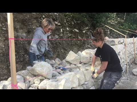 Construction d’un mur de soutènement en pierre sèche (stage)