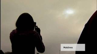 preview picture of video 'Rare annular solar eclipse 15 January 2010'