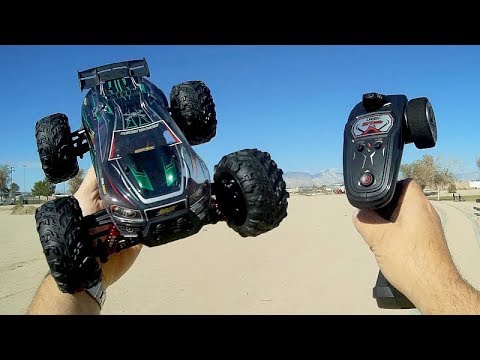 Xinlehong 9136 1/16 Scale 4WD RC Car Test Drive Review