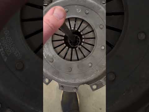 I bought universal clutch alignment tool for my Volvo b20 project #volvo #volvo140 #volvo145