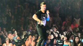 Don&#39;t Turn Out The Lights LIVE [HD] - New Kids on the Block &amp; Backstreet Boys **ENTIRE SONG**