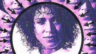 Pamela Fernandez - Kickin’ in the Beat video