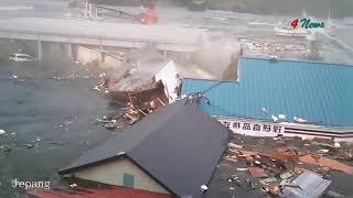 Download lagu VIDEO CCTV TSUNAMI PANTAI KARANG ANYER BANTEN mp3