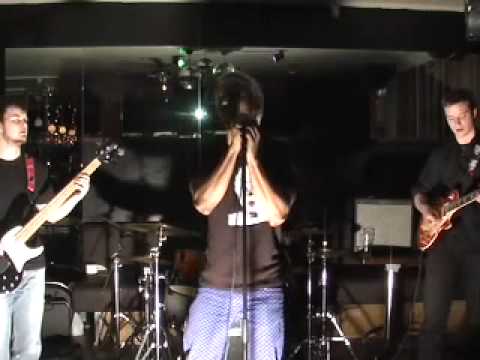 "Every Sunday" - Seth Sharp and the Band perform a live version of this classic house hit