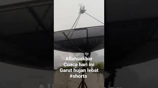 Download lagu cuaca hari ini Garut di guyur hujan lebat #shorts mp3 Download lagu cuaca hari ini Garut di guyur hujan lebat #shorts mp3