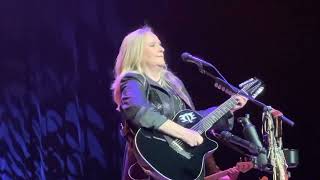 Melissa Etheridge performing “Lucky” in Los Angeles 4/22/23 #SummerTour2023 #KickOff Concert