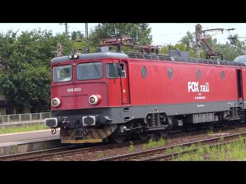 Fox Rail 0600 003 2 autós vagonokkal