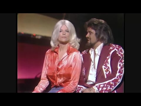 Carol Wayne on The Midnight Special - 06.27.1975