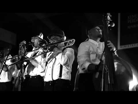 Leonardo And His Impeccable Six // Soundsfair 2014 // Fine