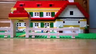 preview picture of video 'Lego Family Home with garage  /  Maison Familiale avec garage'