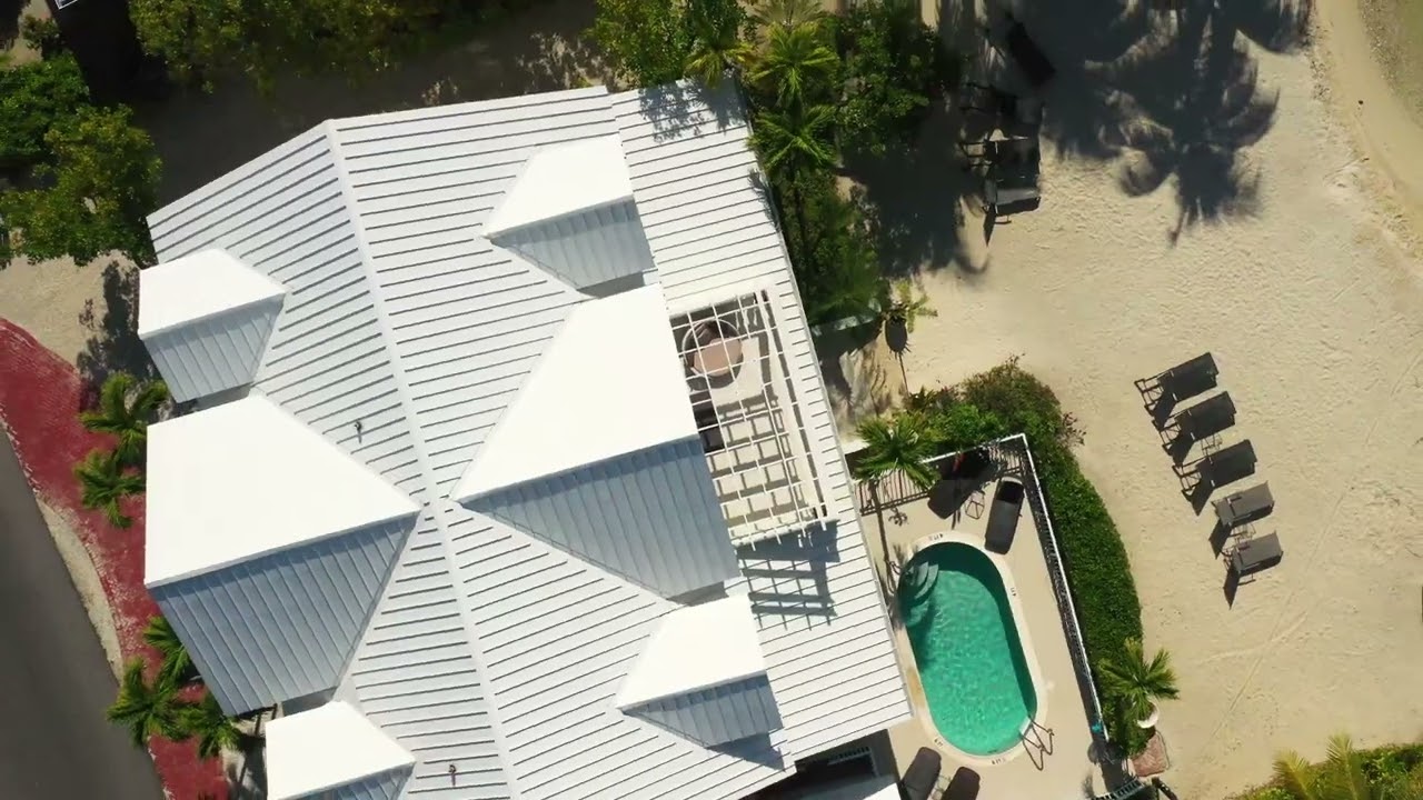 Video thumbnail of Treasure Cove