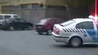 preview picture of video 'Police car parking FAIL (Hungary)'