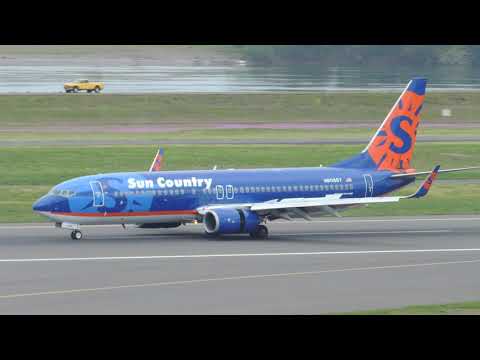 Sun Country Boeing 737-800 [N808SY] landing in PDX