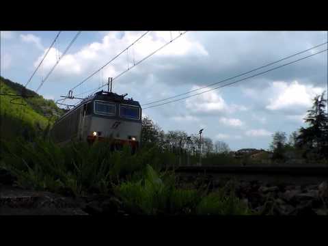 IL SALUTO DELLA E.652 E DEL REGIONALE IN TRANSITO A RIGOROSO (AL) 15 - 4 - 2017