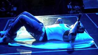 Flo Rida performs "R.O.O.T.S." &amp; "Sugar" in Adelaide, Australia