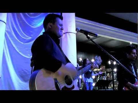 Edgar Rincon - "Ven y Llename" Tu Me Haces Volar