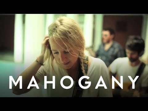 Lissie - Further Away (Romance Police) | Mahogany Session