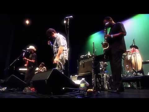 The Lowrider Band - The World Is A Ghetto [Chicago 2012]