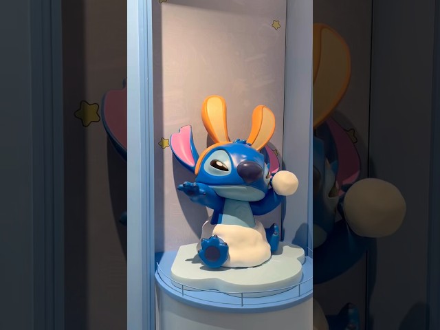 Vídeo relacionado con Simba Peluche Angel Edición Navidad 25 cm. con Jersey Rosa Navideño. Personaje de Lilo & Stitch. Suave y Tierno. Licencia Oficial Disney. Apto Desde 0 Meses (6315870333)