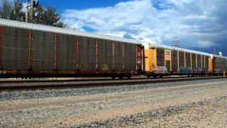 preview picture of video 'Fast UP Intermodal Through Shoshone'