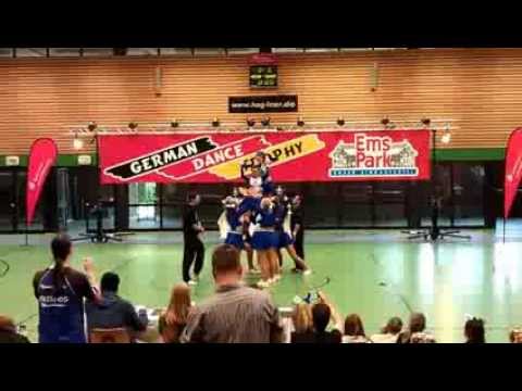 Candy Girls Cheerleader: Auftritt German Dance Trophy 2013