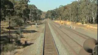preview picture of video 'Australian trains ; cab ride on the north east'
