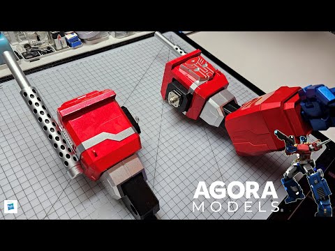 Agora Models Build the G1 Optimus Prime Transformer - Pack 4