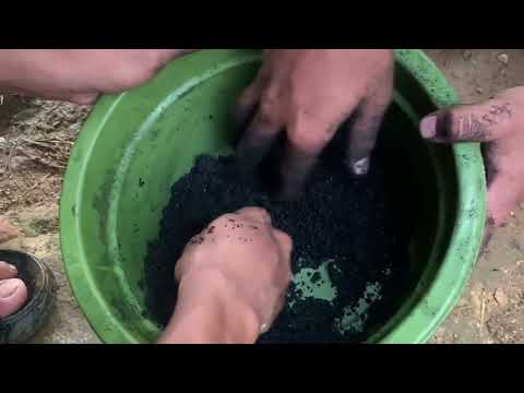 Produksi briket dari bahan dasar bungkil sawit