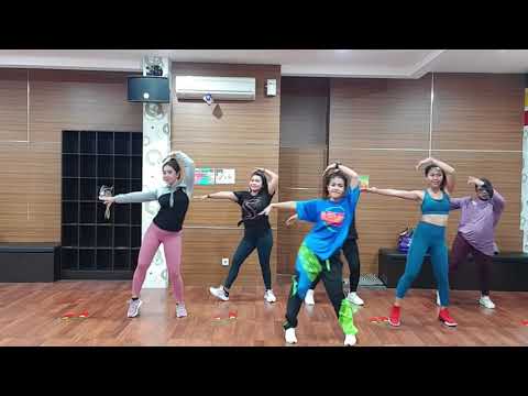 Suéltate (from Sing 2) - Sam i feat Anitta, BIA & Jarina De Marco | Bella Vamp Choreography | zumba