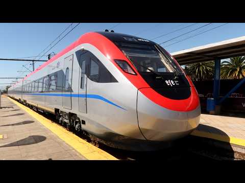 Reisen Sie im Frühling mit Chiles modernstem Zug und genießen Sie den Blick auf die Anden