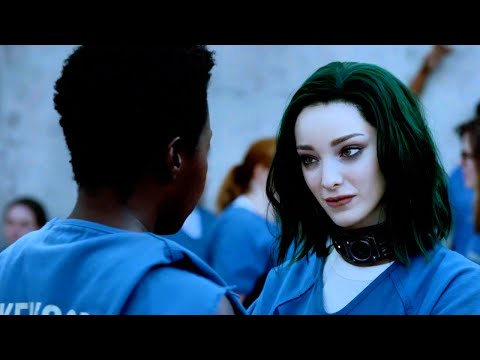 Magneto's daughter Polaris is imprisoned. Facing gang bullying, how does she fight back?