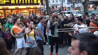 Querbeat - &quot;Bunt statt Bla - der Videodreh&quot; @Chlodwigplatz