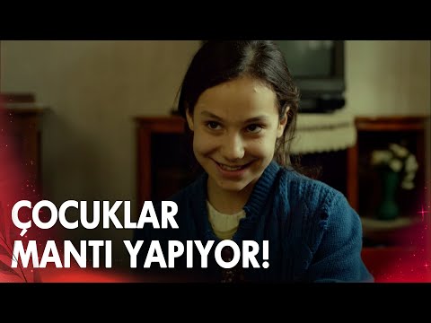 Ümmü, Narin ve Şadiye'ye Mantı Açmayı Öğretiyor! - Merhamet