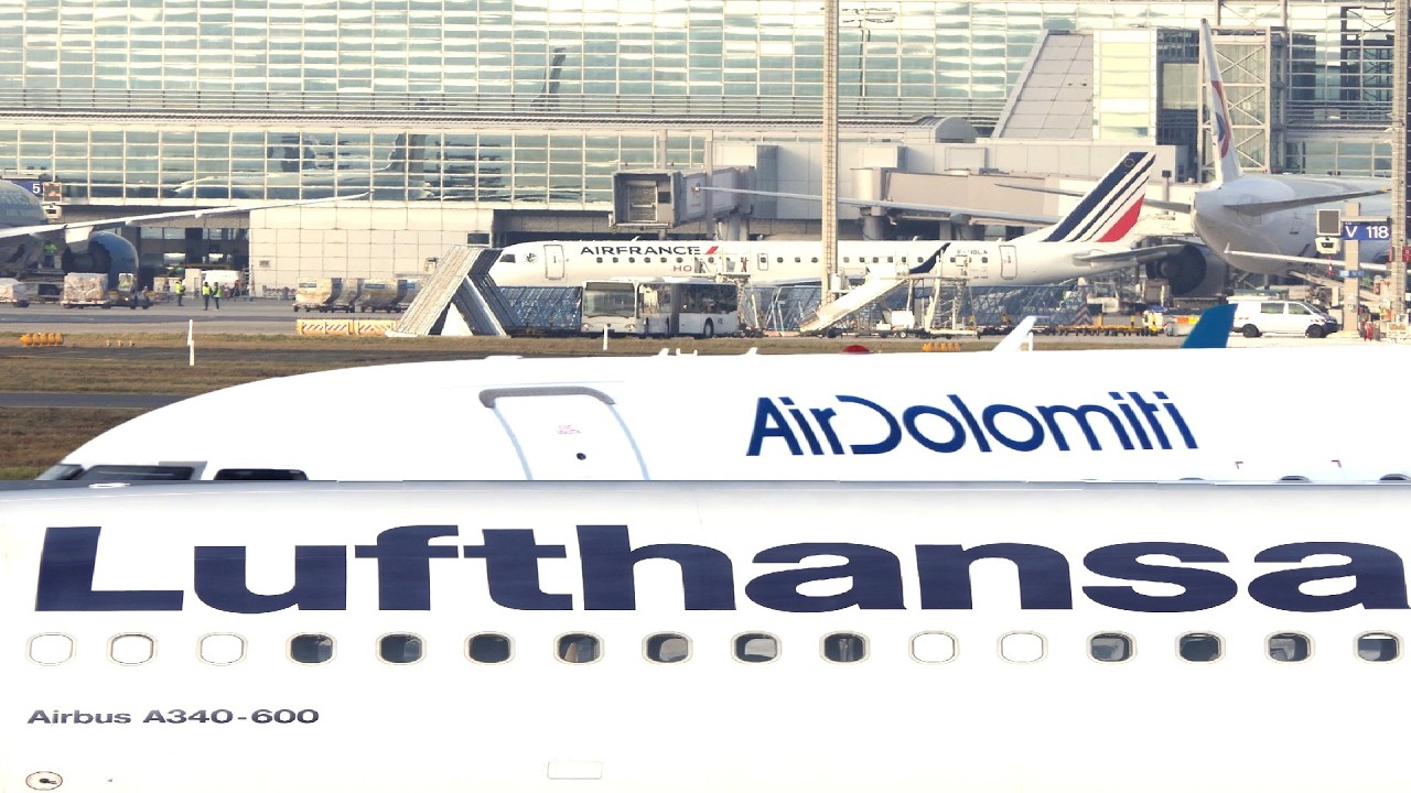 Aircraft Traffic | Relaxed Planespotting | Rush Hour Frankfurt FRA | Morning Runway Action | CloseUp