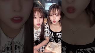 6.20キャバ嬢パンチラ配信🩷右の子が隙間からチラリ！模様までくっきり！