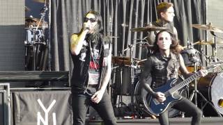 Motionless In White - Break the Cycle LIVE Austin Tx. 9/2/15