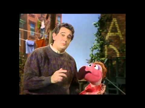 Classic Sesame Street - Look Through the Window (Placido Flamingo and Placido Domingo)