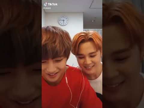 The soulmates just singing and goofing around!