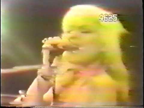 BLONDIE   X OFFENDER   JAPANESE TV 1977