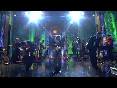 Aknu - Performing Live Beverly Wilshire