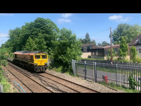 Class 66 | 66413 ‘Lest We Forget’ | Tones | Freightliner